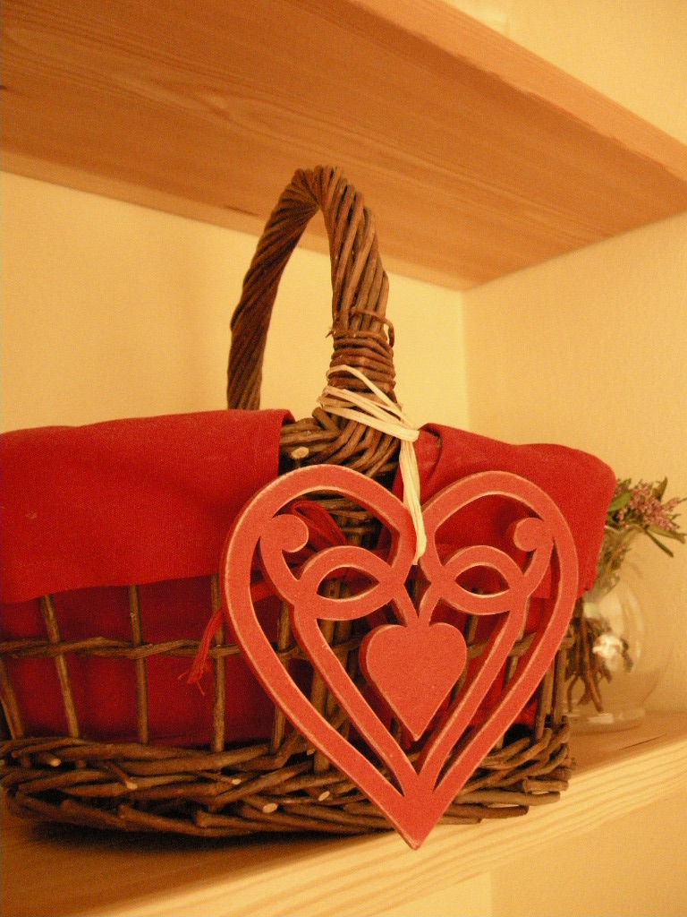 [cuore+cesto+rosso.JPG]