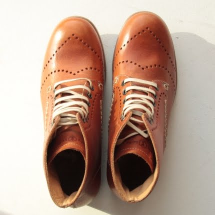 [zeha-berlin+ankel+lace+up+boot+(top).jpg]