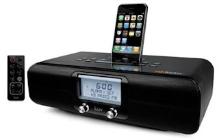 iLuv iHD171 HD radio works with the iPhone
