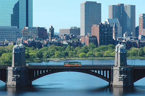 [longfellow-bridge-boston-lg.jpg]