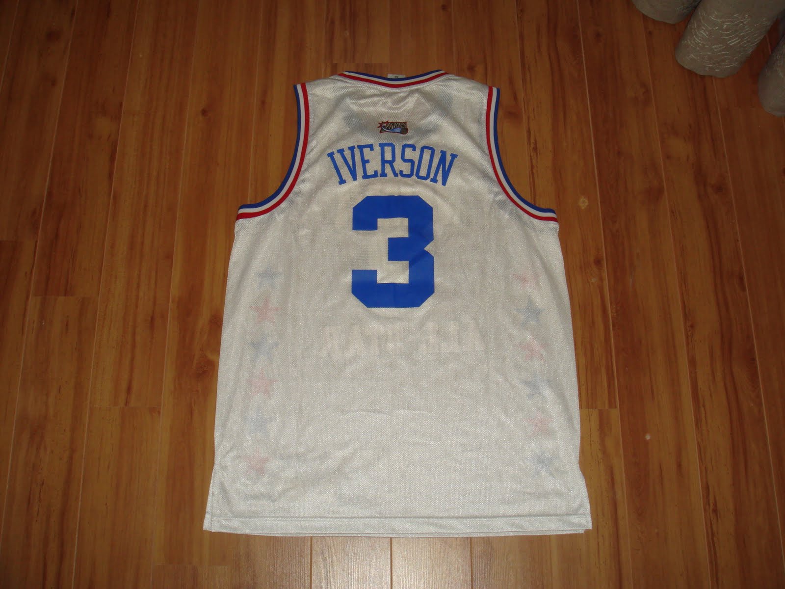 [All+Star+2003+Iverson_arka.JPG]