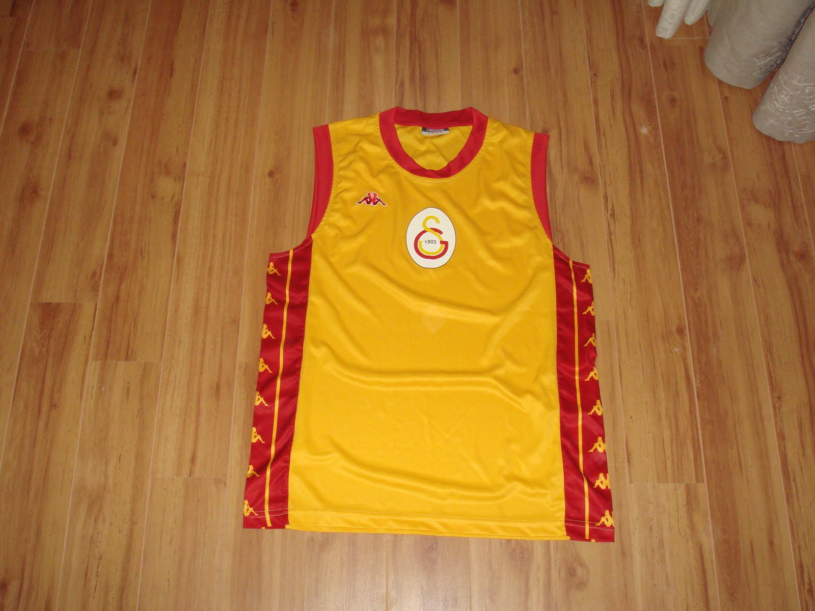 [Galatasaray+C.C._ön.JPG]