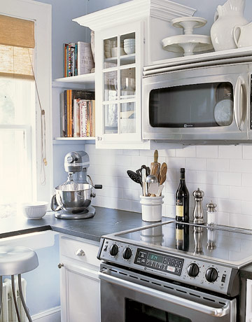 White Cabinets And White Appliances
