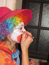 Clowns .