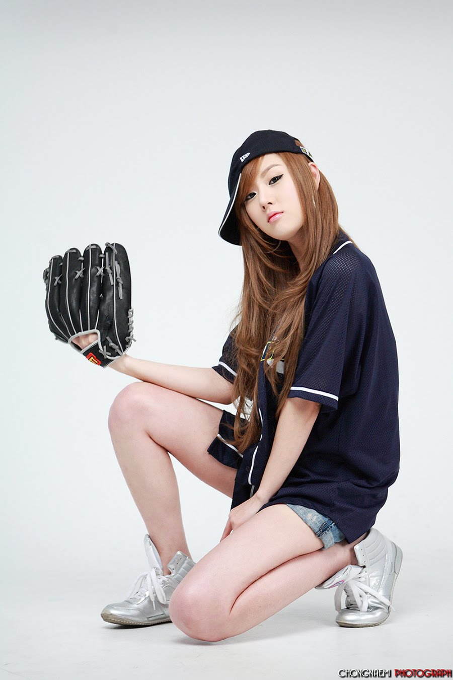 [Hwang-Mi-Hee-play-ball-02.jpg]