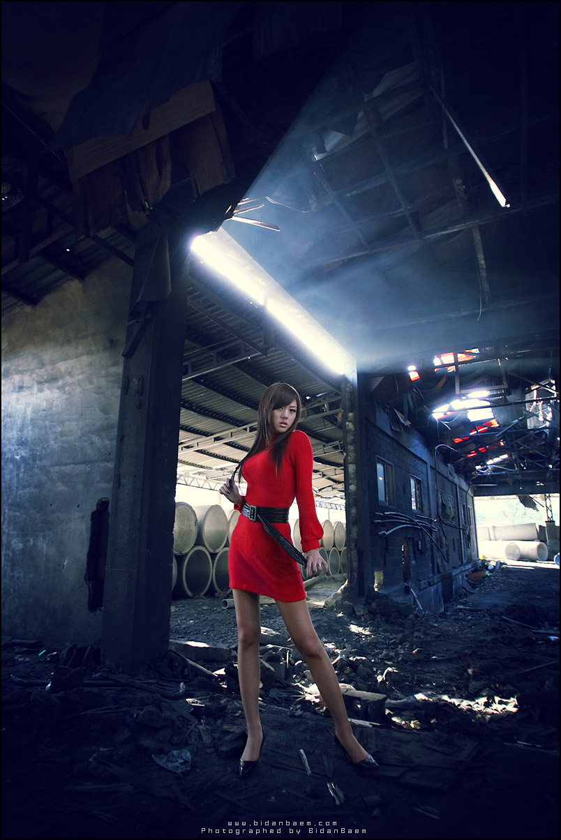 [hwang-mi-hee-red-dress-07.jpg]