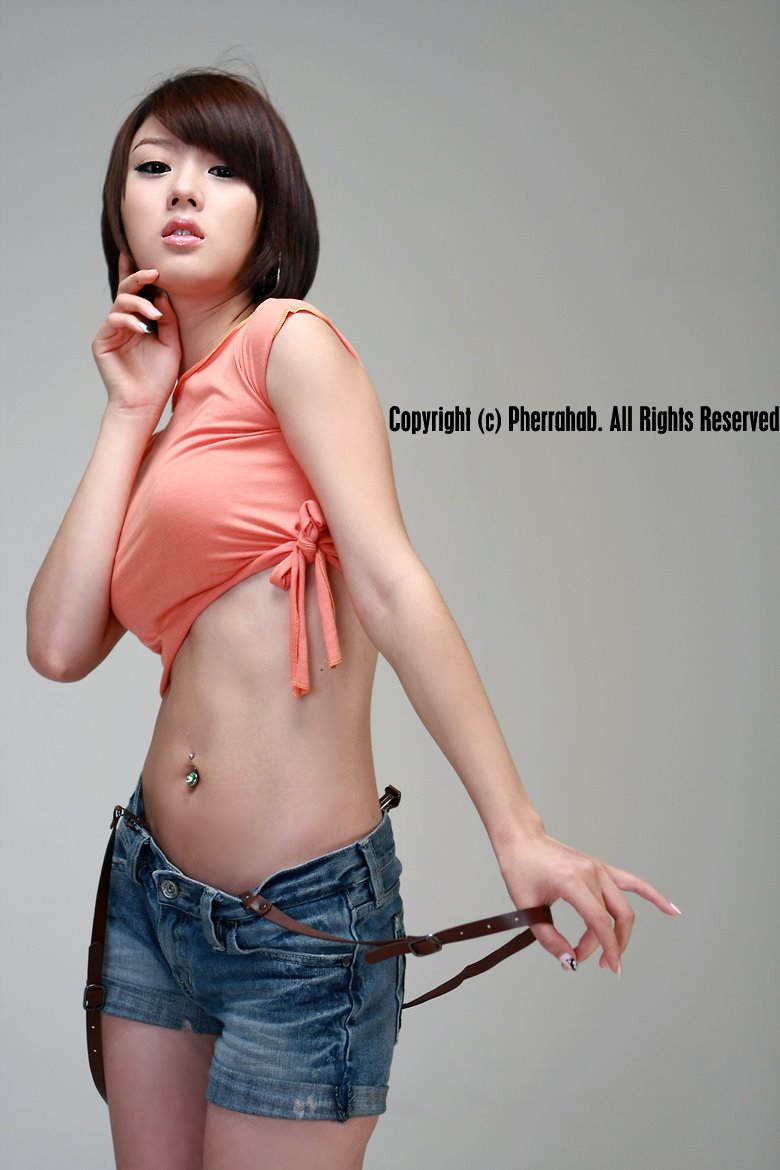 [hmh-orangeblue21.jpg]