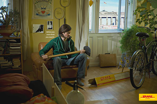 [dhl.jpg]