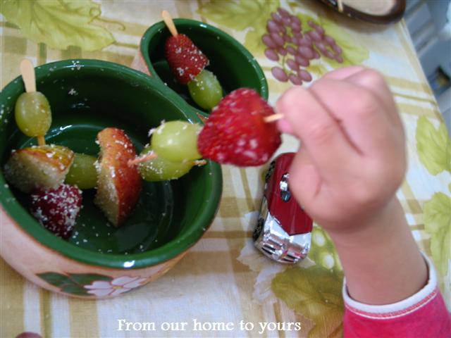 [Fruit+Sticks2+035+(Small).jpg]