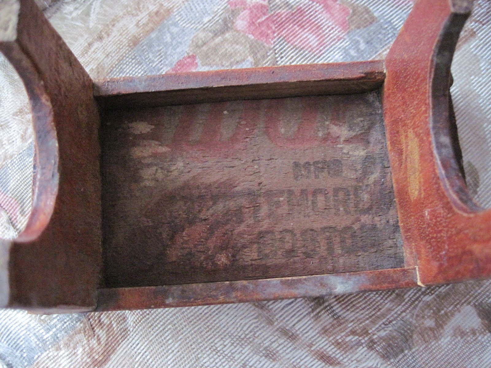 [cigar+box+detail.JPG]