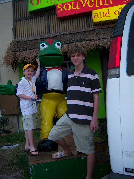 Senor Frogs Nassau