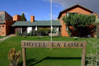 Frente del Hotel La Loma