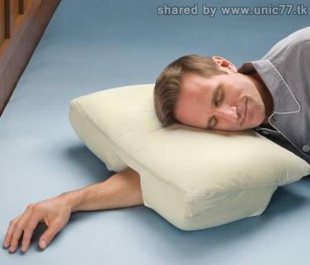 http://3.bp.blogspot.com/_EHi0bg7zYcQ/TJR4Wt62frI/AAAAAAAADyk/mgpKtXWh7t4/s1600/arm-pillow.jpg