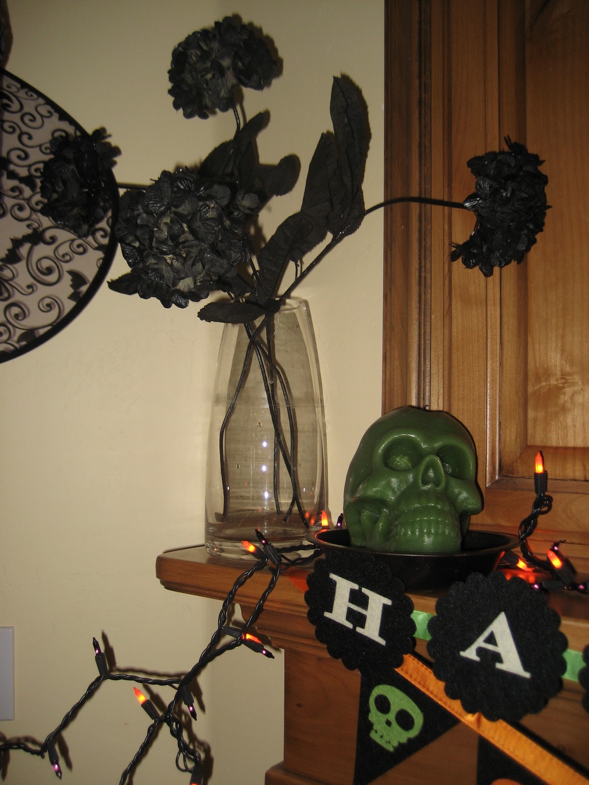 Britt's Broadcast old stuff + spray paint = awesome halloween decorations