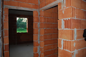 Die Wohngalerie Gurtelregal Verruckte Regal Idee Mit Ledergurtel