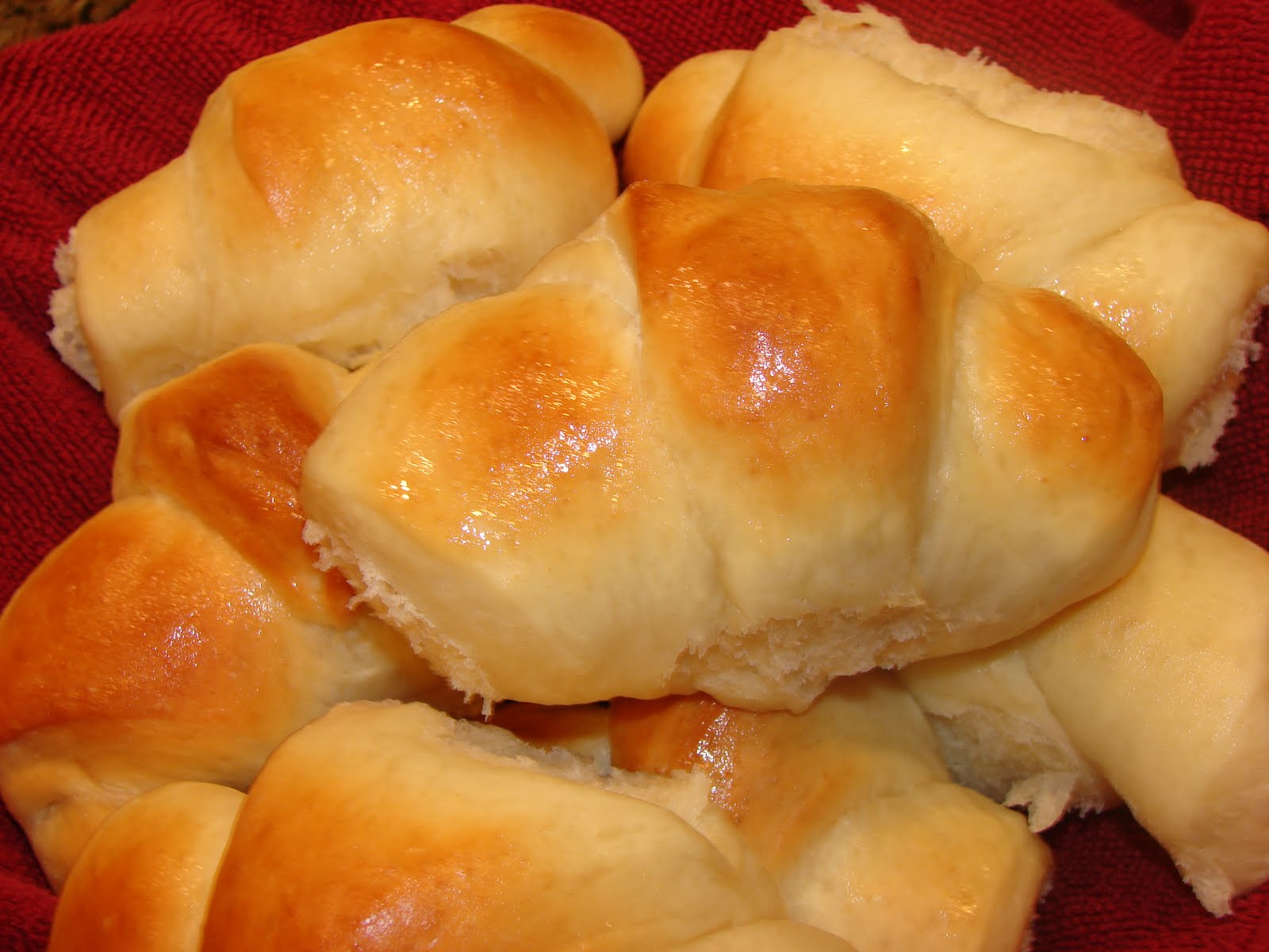A Bear in the Kitchen Liz's Crescent Dinner Rolls