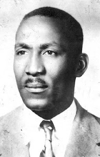 BANDERA ROJA: Jesús Menéndez: digno e incorruptible