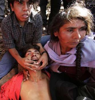[a68517_campesinos_maltratados_en.jpg]