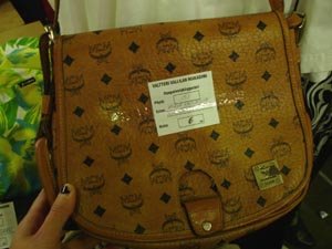 [kemikaalicocktail_kirppislaukku.jpg]