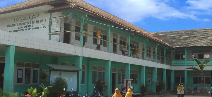 Gedung MTs.Persis 3 Pameungpeuk