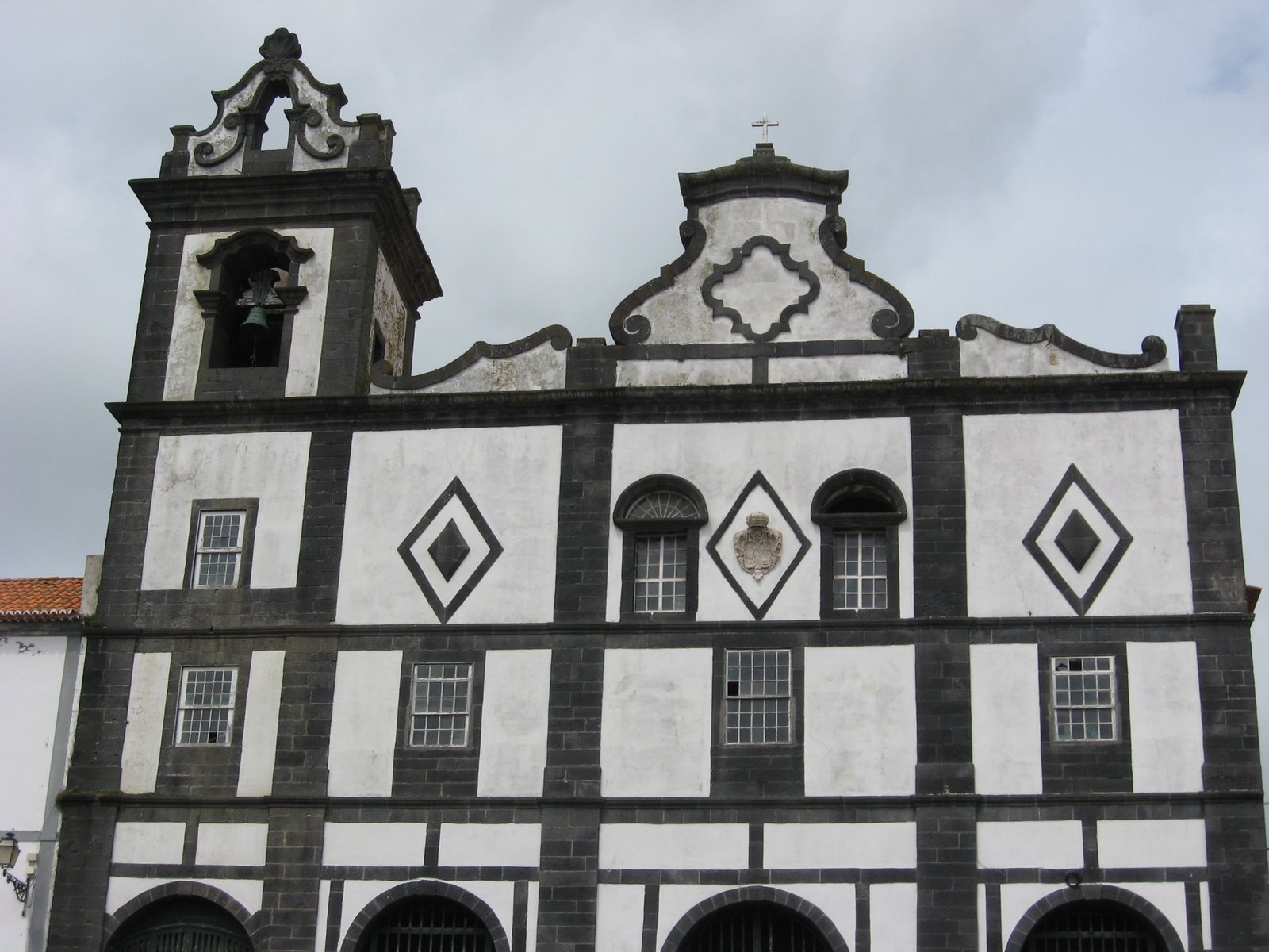 [biblioteca_0268.JPG]