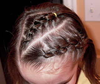 How+to+do+a+daisy+chain+braid