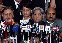 [Copy+of+aitzaz0034b.jpg]