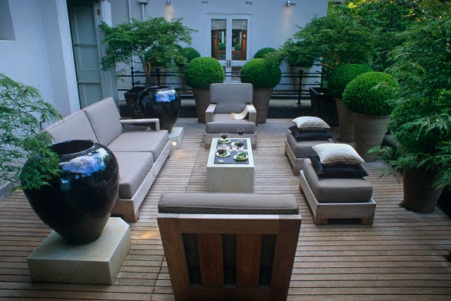 [Contemporary_Furniture.jpg]