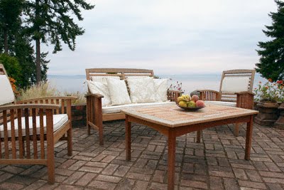 [Modern_Furniture.jpg]