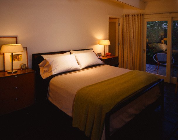 [Modern_Furniture.jpg]