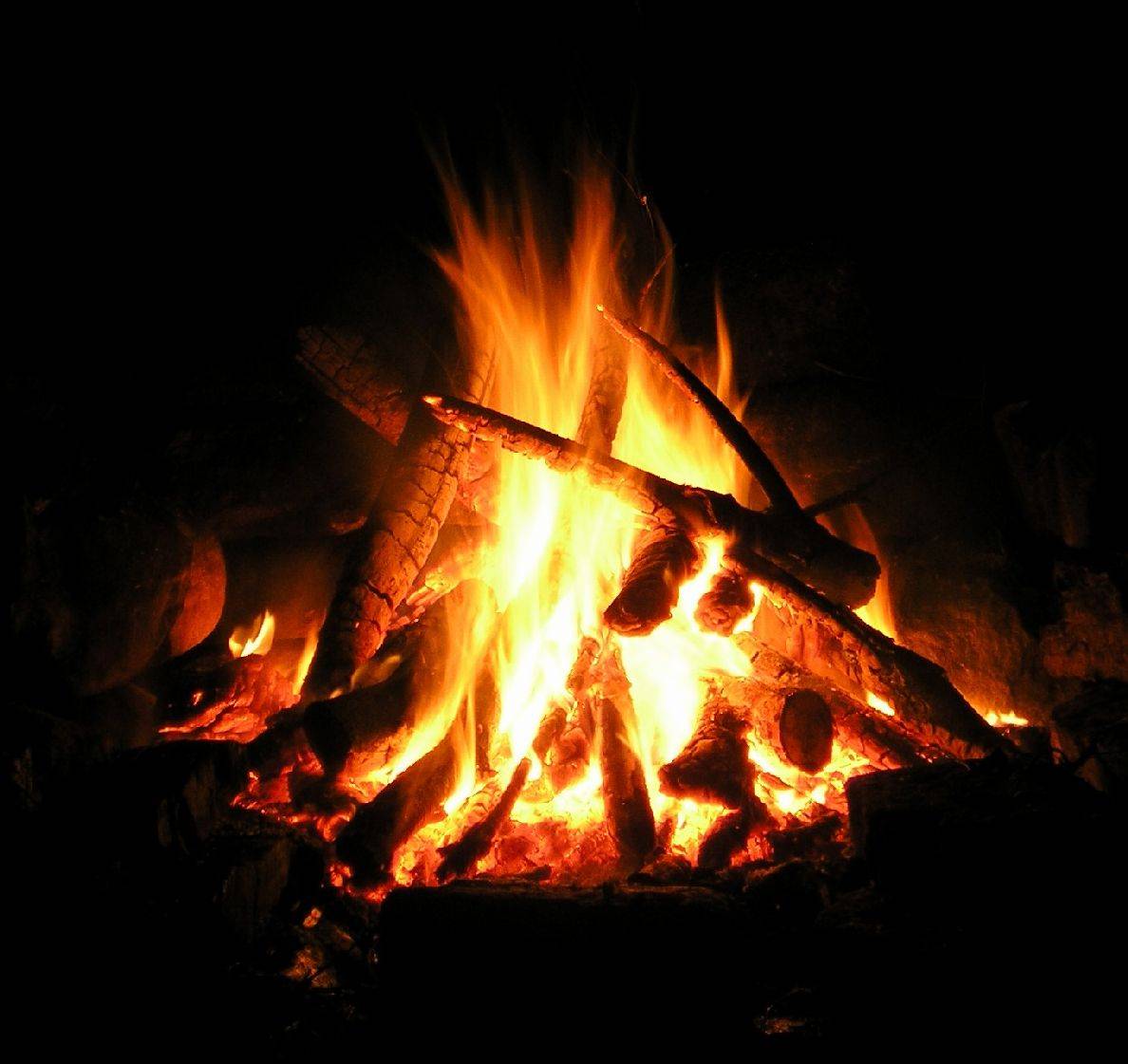 Campfire Centerpiece Ideas