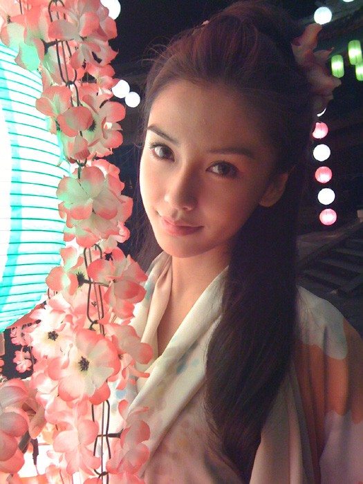Vivi Model Jun