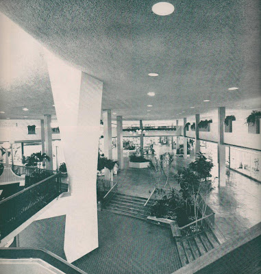 Take a stroll around Woodfield Mall circa 1982 - Chicago Reader