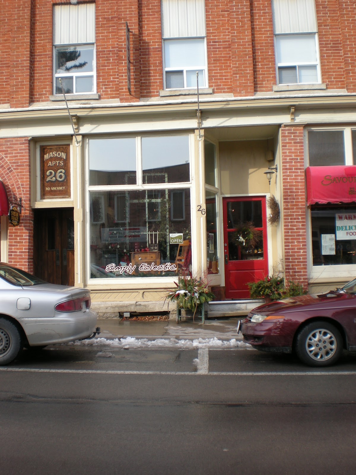 Laura's Rose Garden: Dee's store, Simply Eclectic.