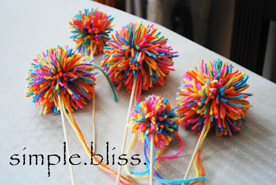 make a pompom make a pompom