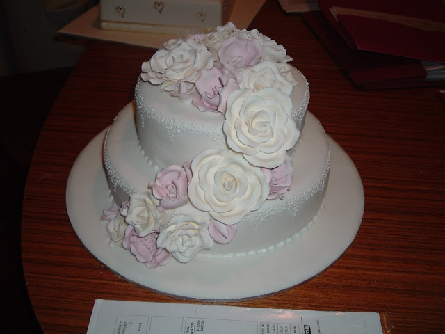 Wedding Cake Enchantress: Fresh and Sugarcraft Flowers on ...