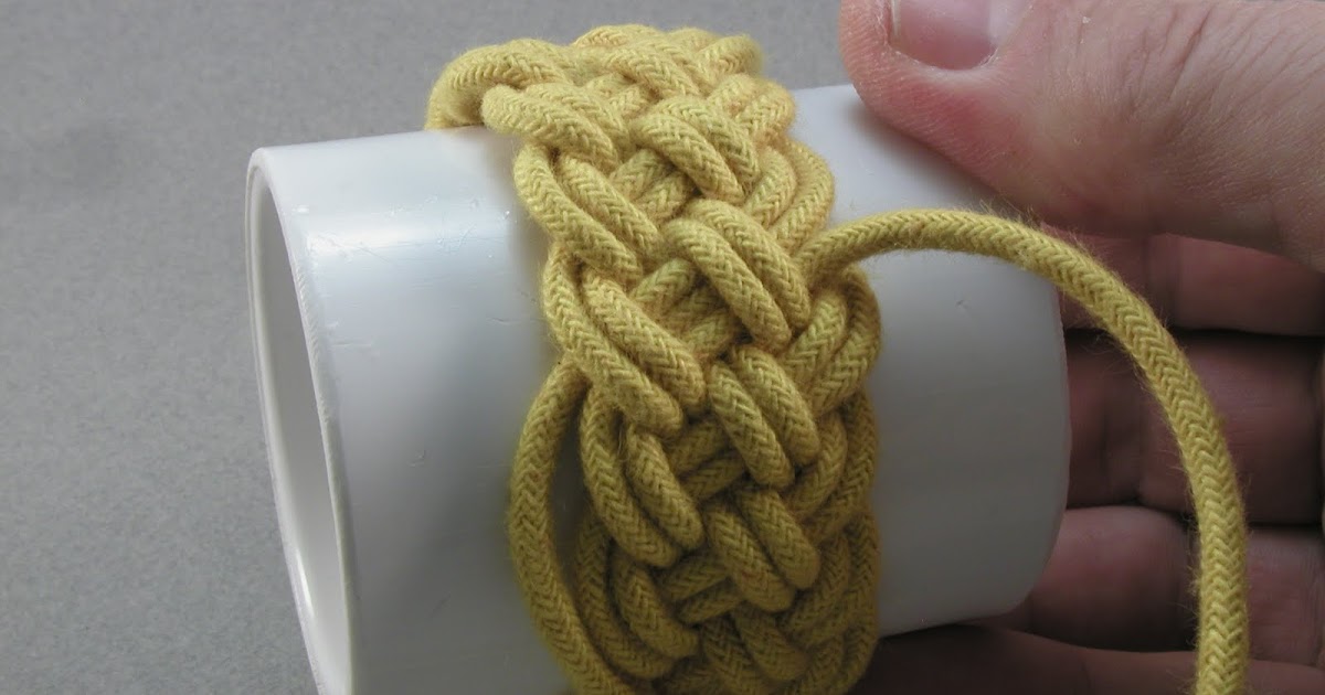 Knots and fiber bracelets Modern nautical rope bracelet, how to adjust