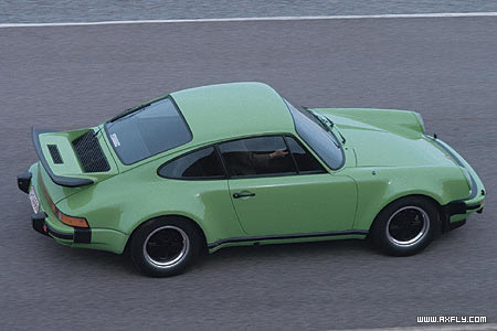 Porsche 911 Turbo Bereden v g i garaget f r en annan pojkrumsikon 