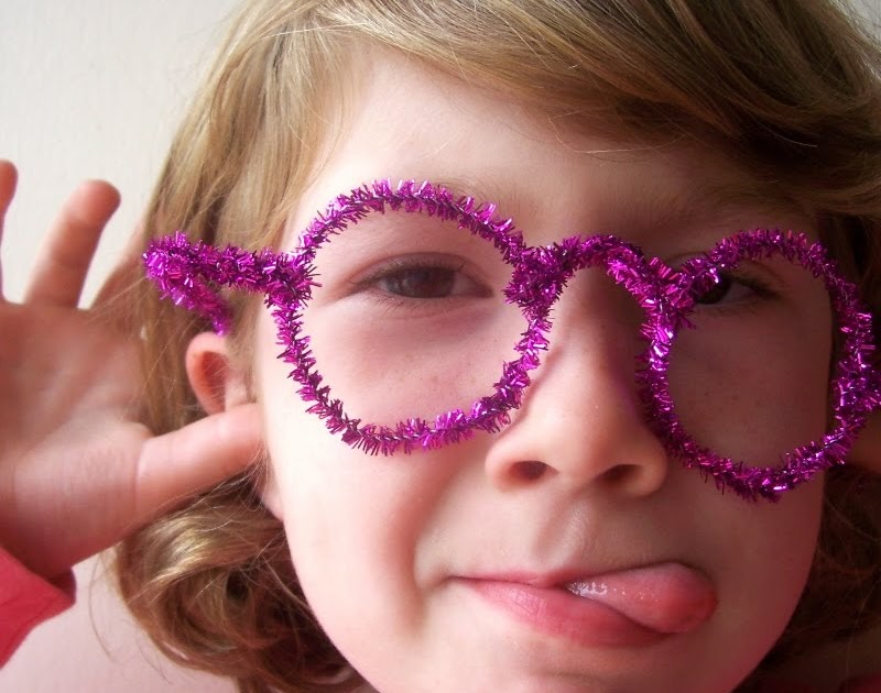 WhiMSy love Goofy Glasses from Pipe Cleaners TUTORIAL