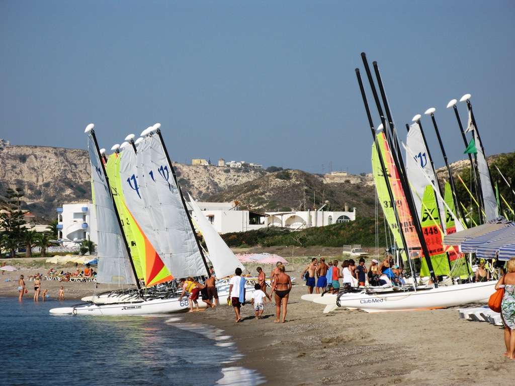[28-KOS-MED-VELAS.JPG]