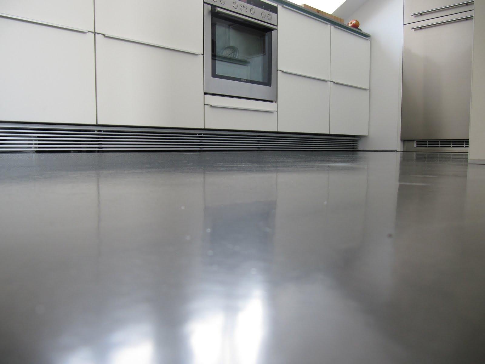design+handwerk: Beton Cire, Küchenboden