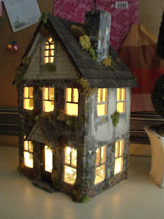 dollhouse that lights up