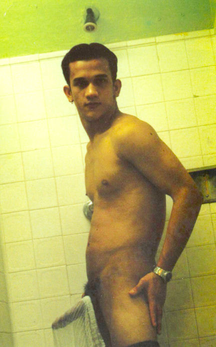 [DENMARK_BATHROOM1.JPG]