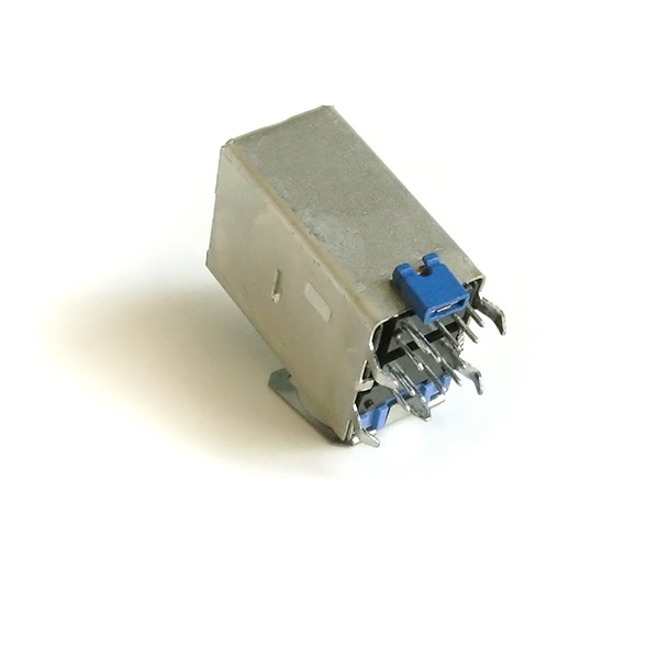 [All+objects+Part+1_0031_Layer+Comp+32.jpg]