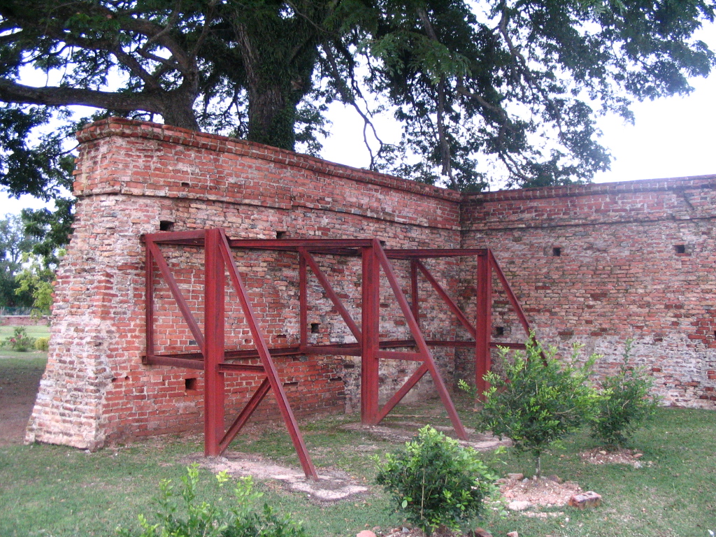 [gambar+man+hehehe+032.jpg]