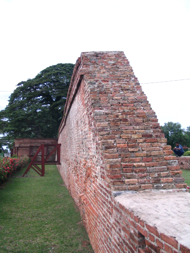 [gambar+man+hehehe+033.jpg]