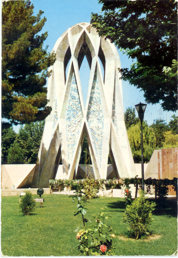 [blog-monument-1.jpg]