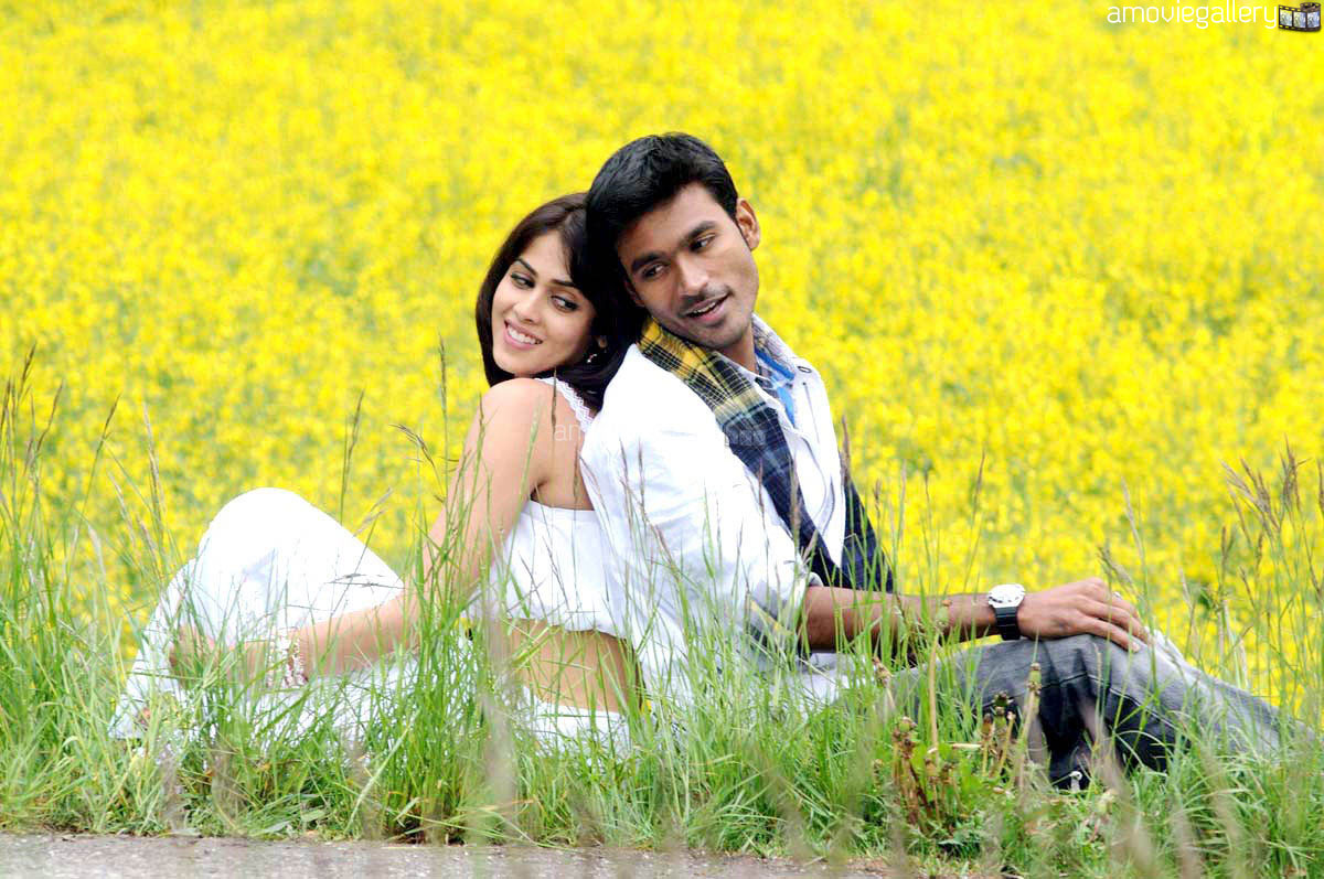 http://3.bp.blogspot.com/_F5apVfoHBQA/TKyPODzeNoI/AAAAAAAAH4A/nbCGT3vsTfY/s1600/Uthamaputhiran-Movie-Stills-19.jpg