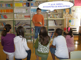 AYUDANTES DE BIBLIOTECA