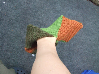 curlerchik knits: Norwegian house slippers or elf boots...